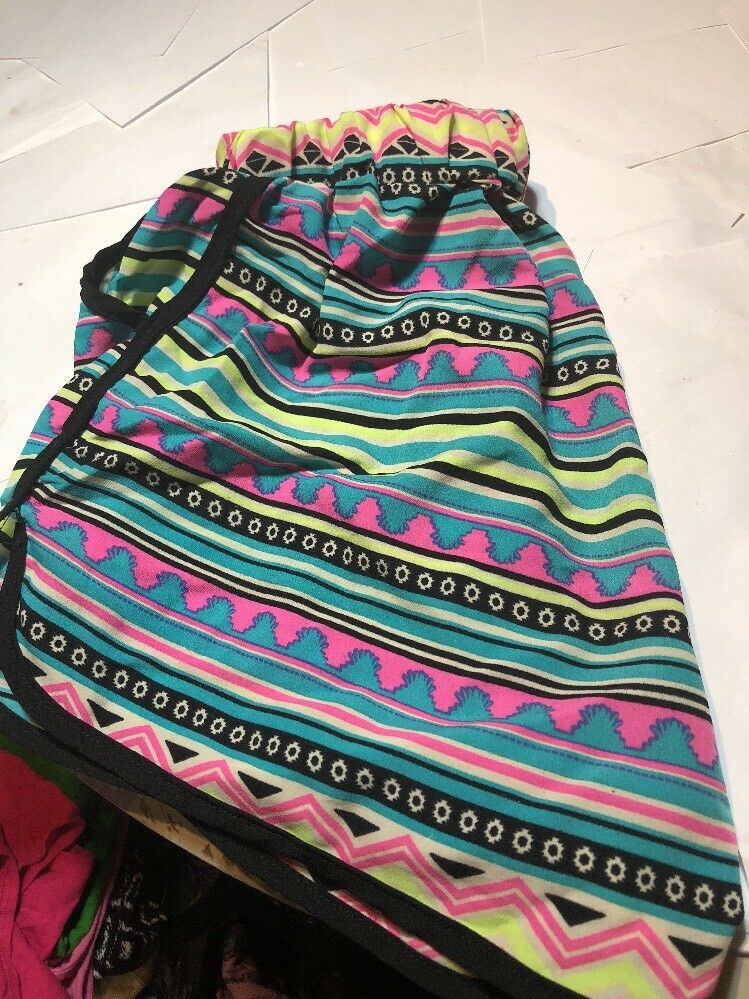 Youth Tribal Shorts Size M Rue21