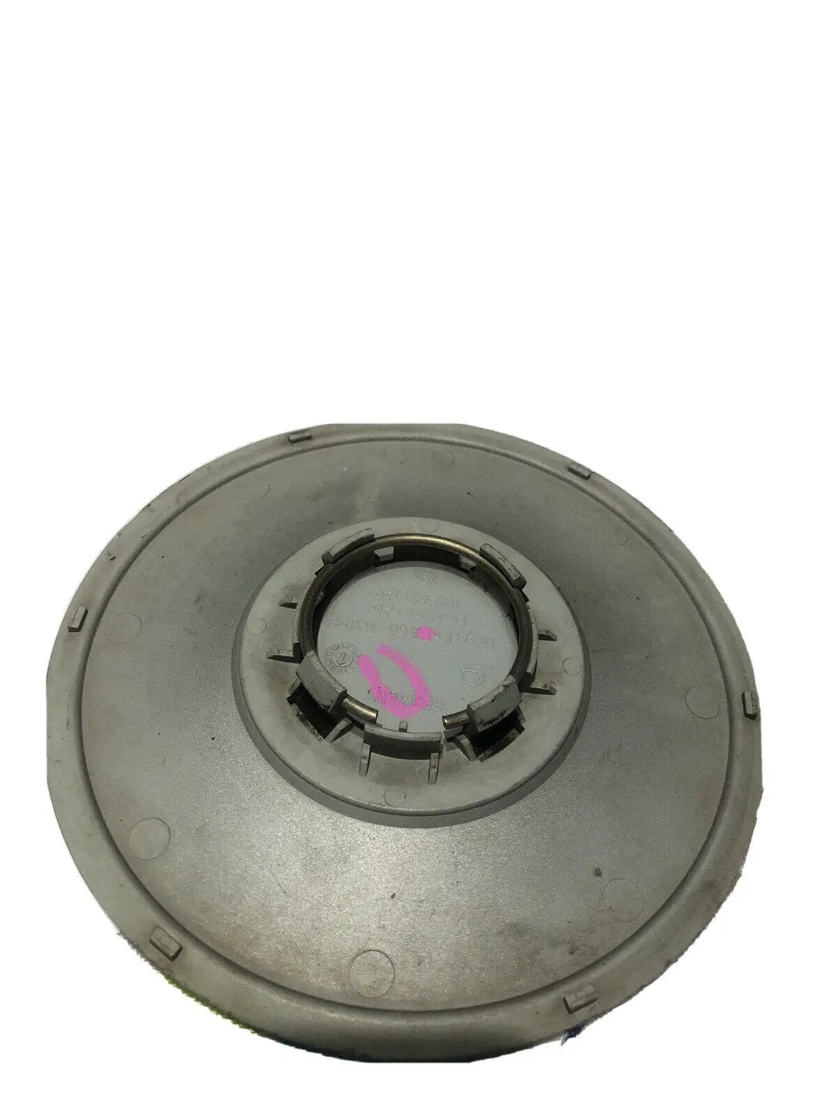 ONE OEM 1997-2001 Volkwagon Passat Painted Center Cap fit 15" 3B0 601 149 #69722 by Volkswagon