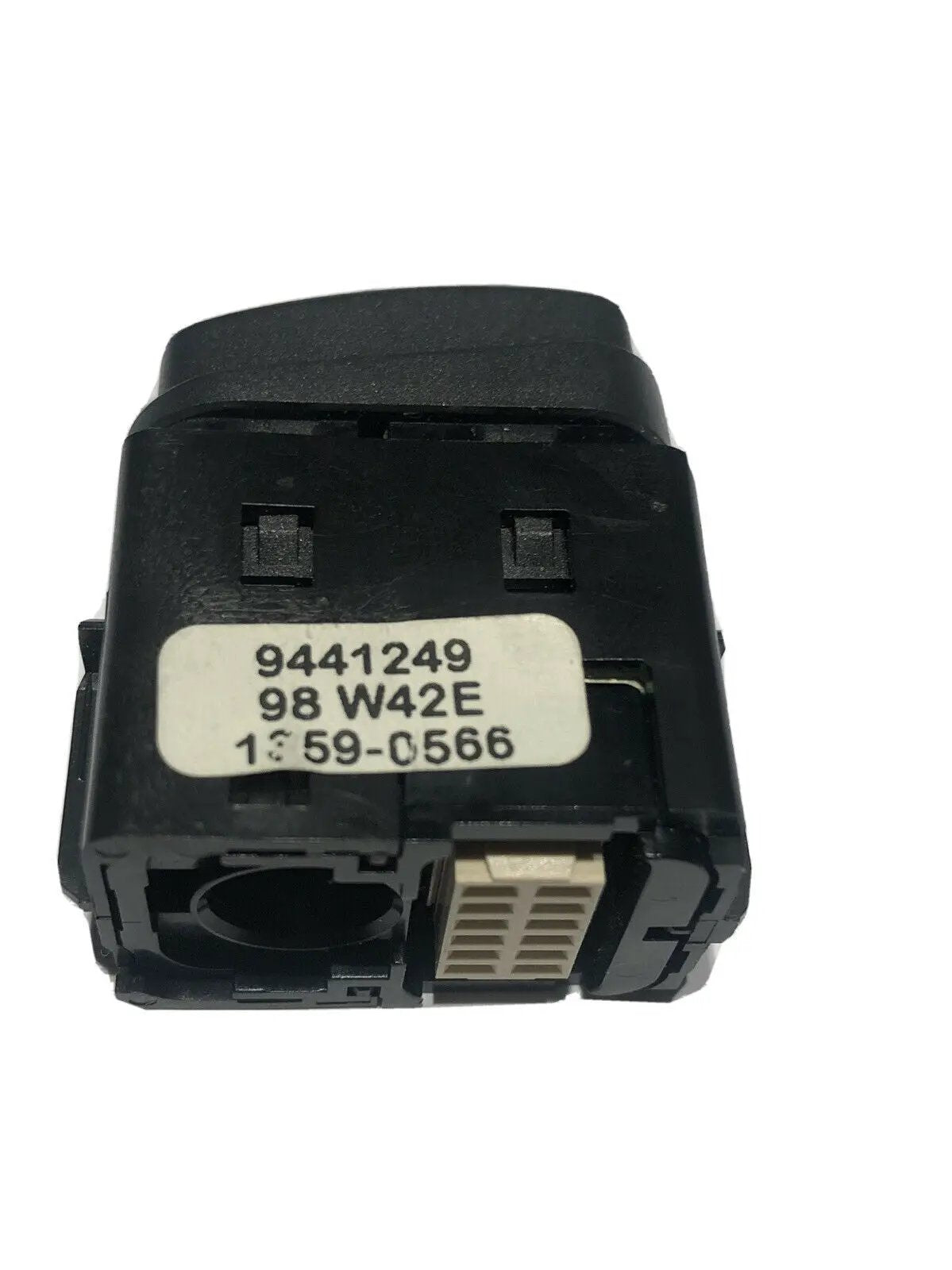 VOLVO S60 SWITCH 9441249/01 W44E by Volvo