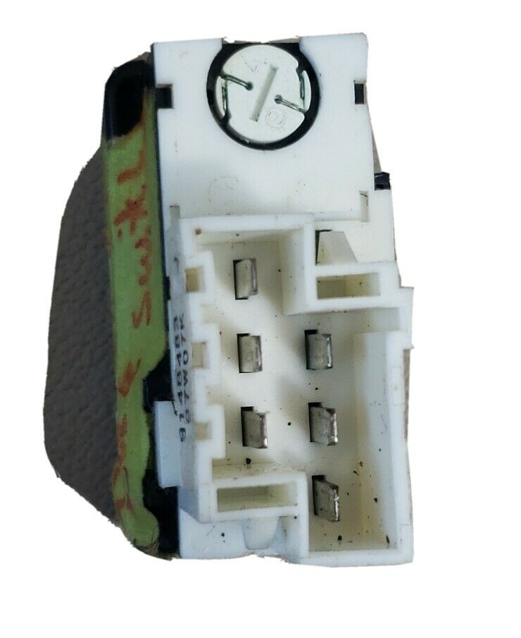 442   1994- 1997 Volvo 850 Power Door Lock Switch OEM  9148483.