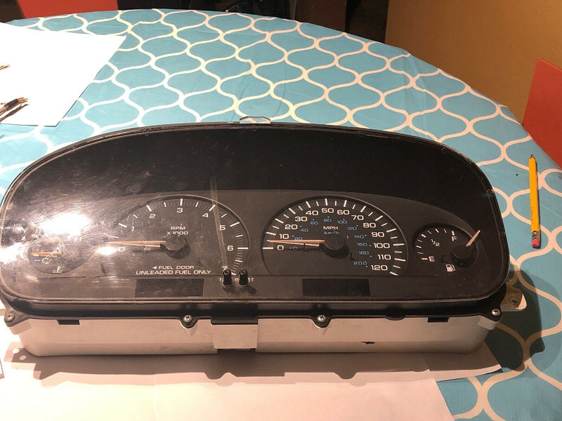 46,483 MILE 1997 2000 Dodge Caravan Instrument Cluster Speedometer Tachcometer