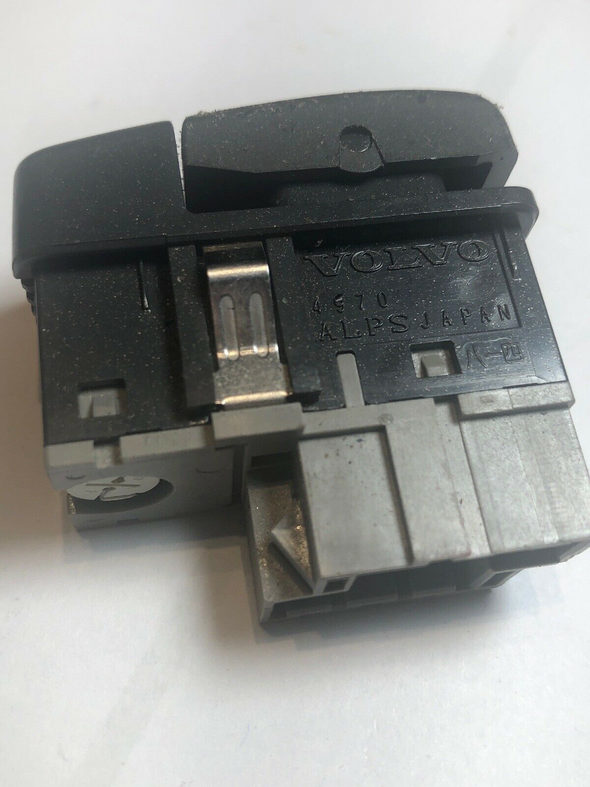 TRACTION SWITCH 2003 C70 P/n: 9459094 R242115