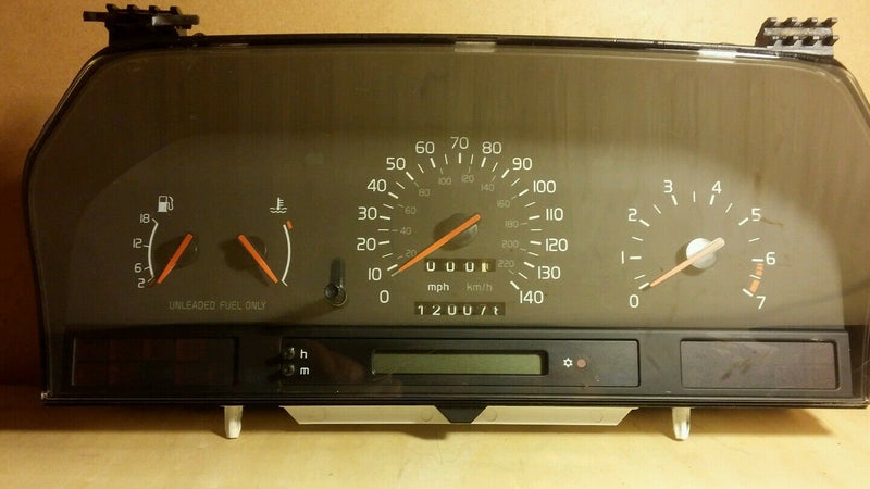 1996 97 VOLVO 850 Non-Turbo  Speedometer Instrument Cluster gas gauge tachcomete