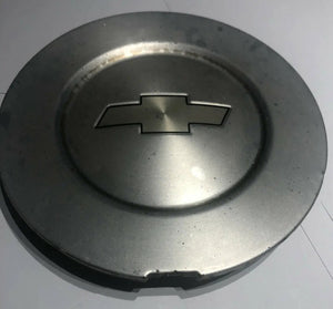 2004-2009  Chevy Trailblazer wheel center cap hubcap OEM 9595108