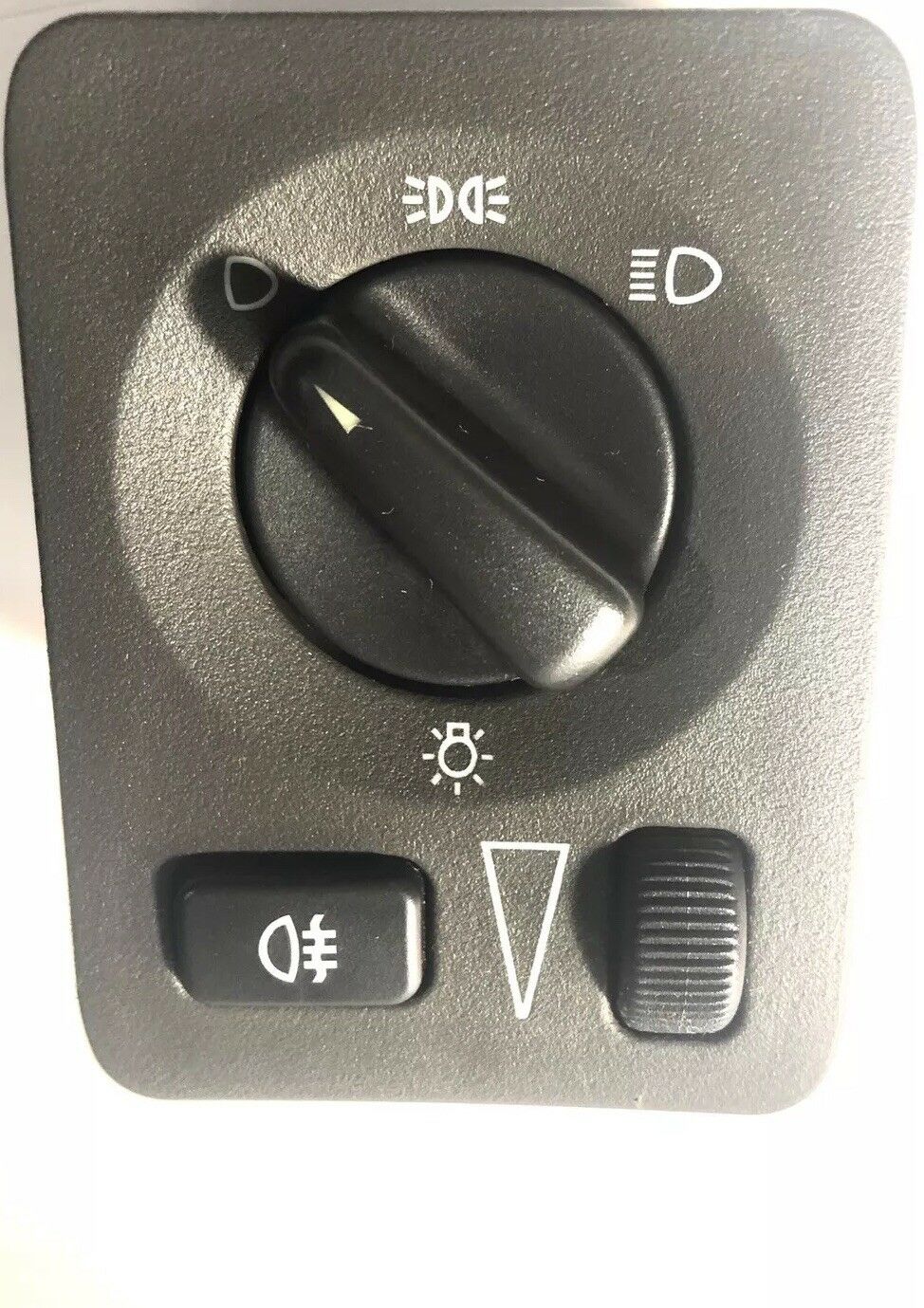 1999-2005 SAAB 9-5 HEADLIGHT switch 758173 46 16 124  PREMIUM OE  GOOD CONDITION