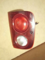 2002-2005 LAND ROVER FREELANDER LH DRIVER SIDE TAIL LIGHT QUARTER MOUNTED AM1951