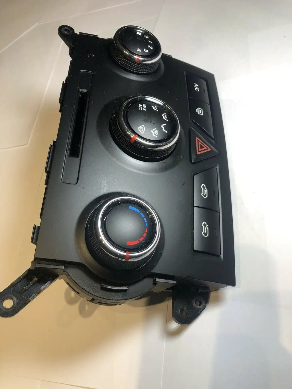 2011 KIA SORENTO A/C HEATER TEMPERATURE CLIMATE CONTROL P/N 97250-1U250 by KIA