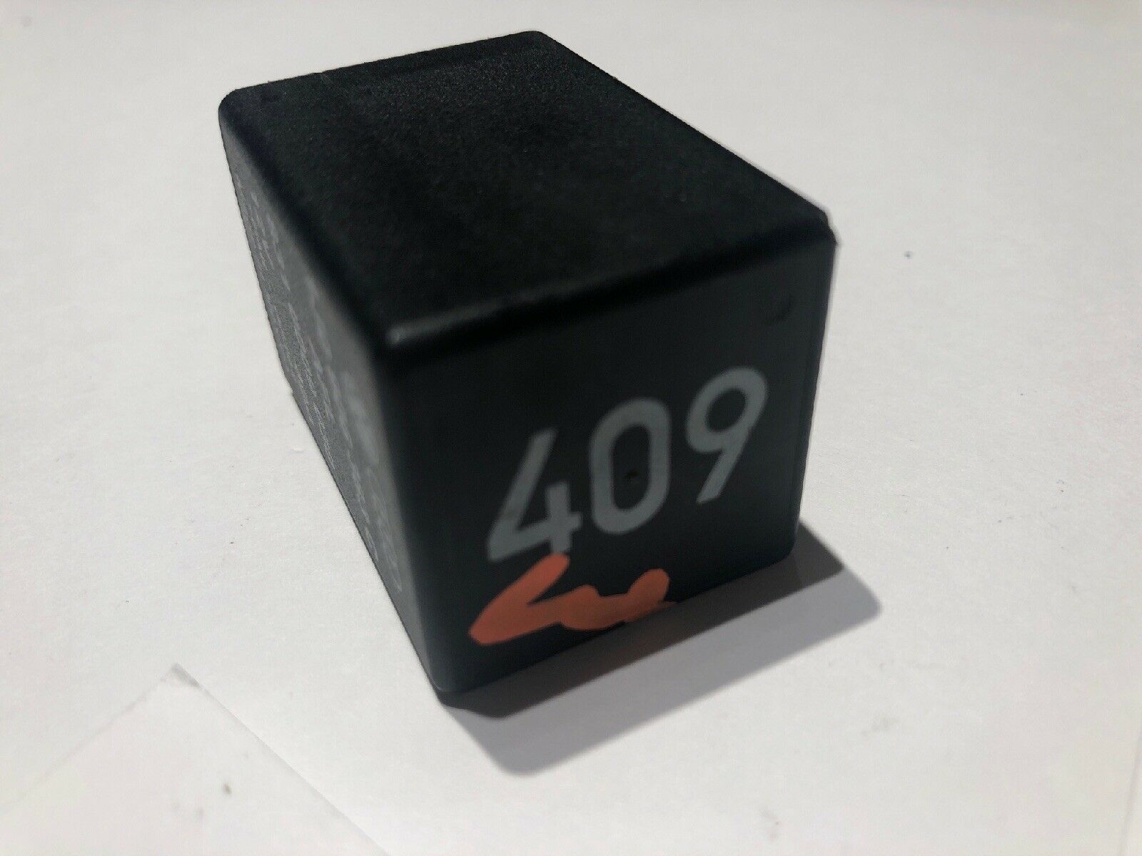 NEW OEM VOLKSWAGEN AUDI FUEL PUMP RELAY 409 / 1J0 906 383 C / 1J0906383C