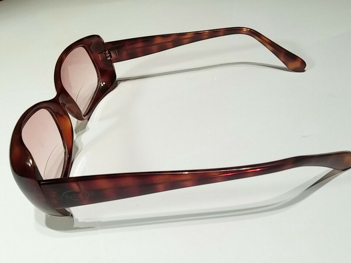 Oscar de la renta vintage tortoise brown eyeglass frames 1.50 reading.