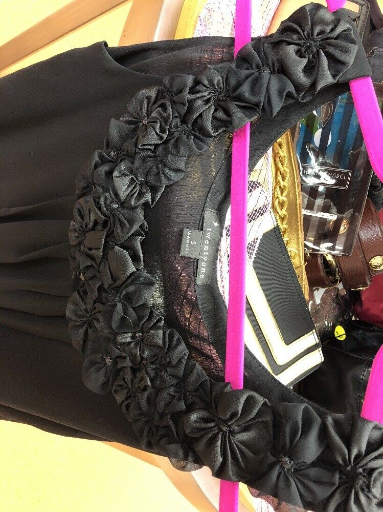 Forever 21 Long Sleeveless Dress Shirt With Floral Flowers Around Neckline