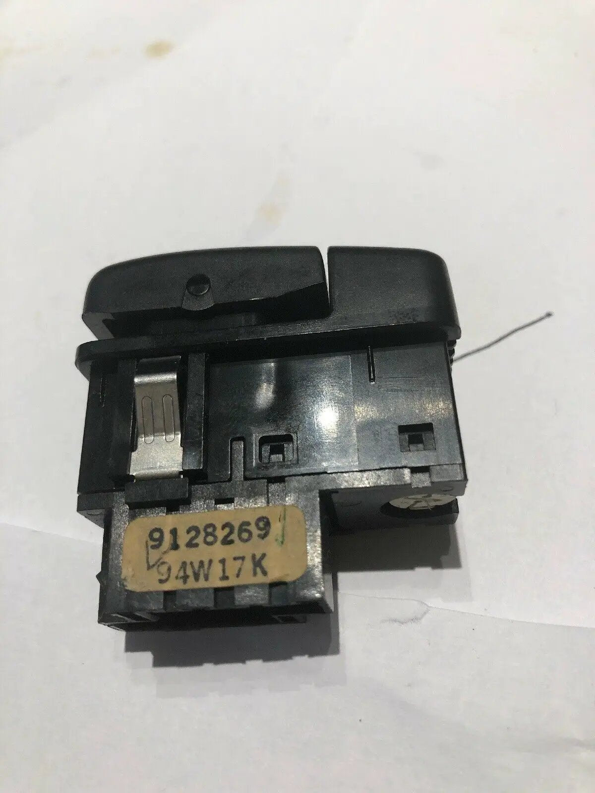 VOLVO S70 V70 C70 850 OEM FOG LIGHT LAMP SWITCH by Volvo
