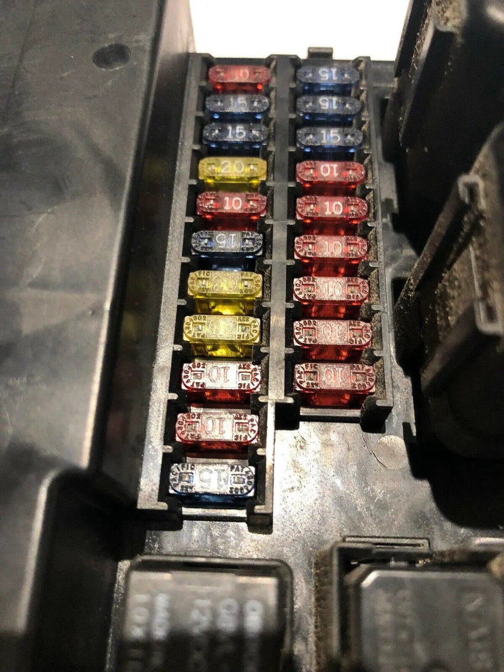 NISSAN MAXIMA & QUEST FUSE RELAY 3.5 JUNCTION BOX 2004 2005 2006 OEM 284B7CN000 by 2004 - 2006 NISSAN QUEST 3.5