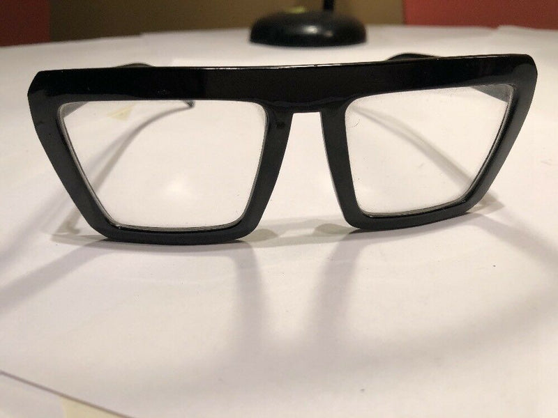 Oversized Black beyeglass Franes