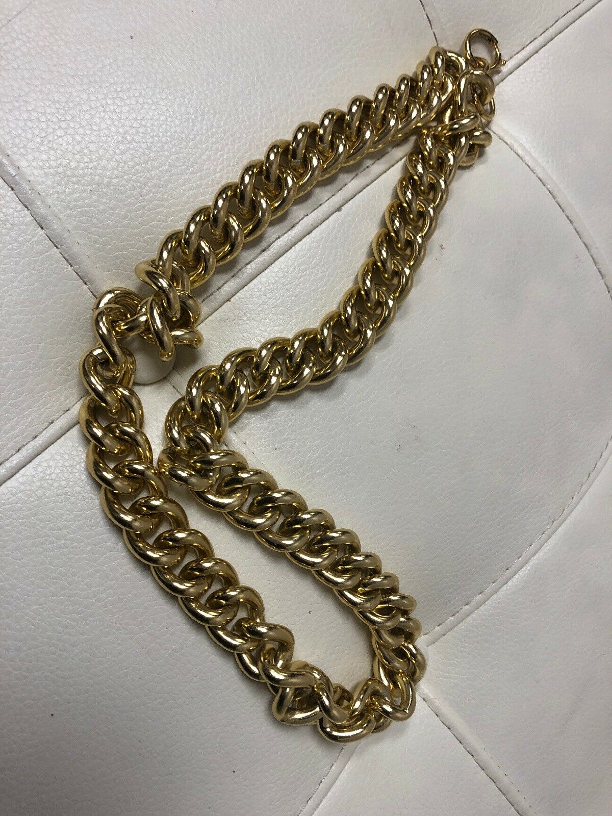 14 In Gold Tone Phat Chain  Costume Necklace