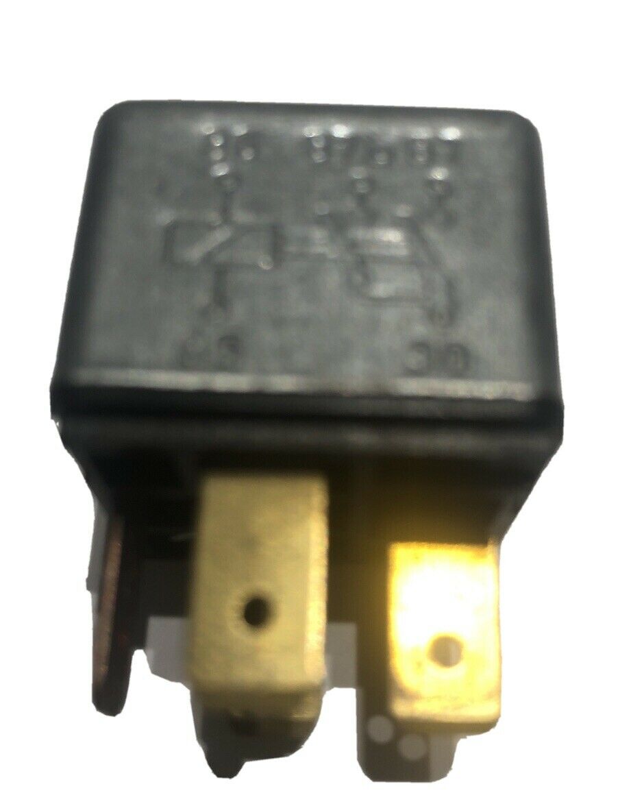 BOSCH Silver Spur 12V Main Relay #0332204101