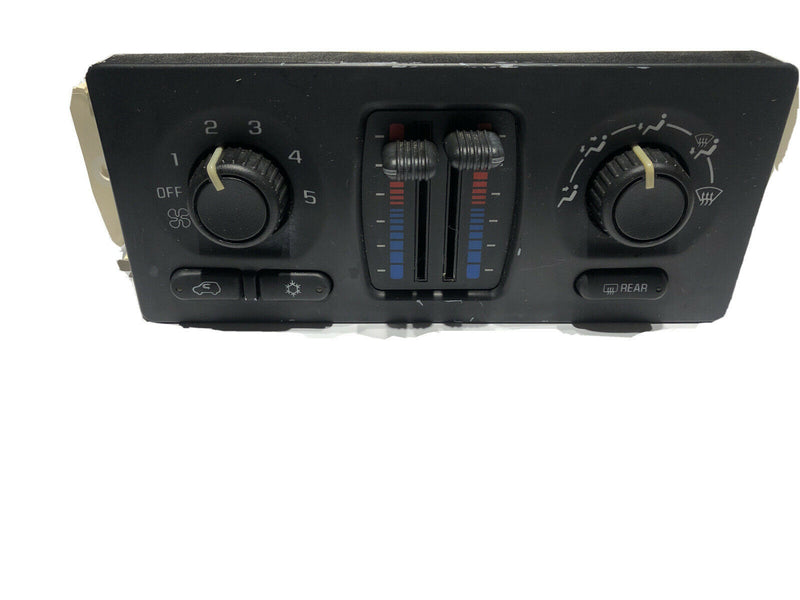 02 Trailblazer Temperature Climate Control Manual with Rear Defrost OEM 15084170