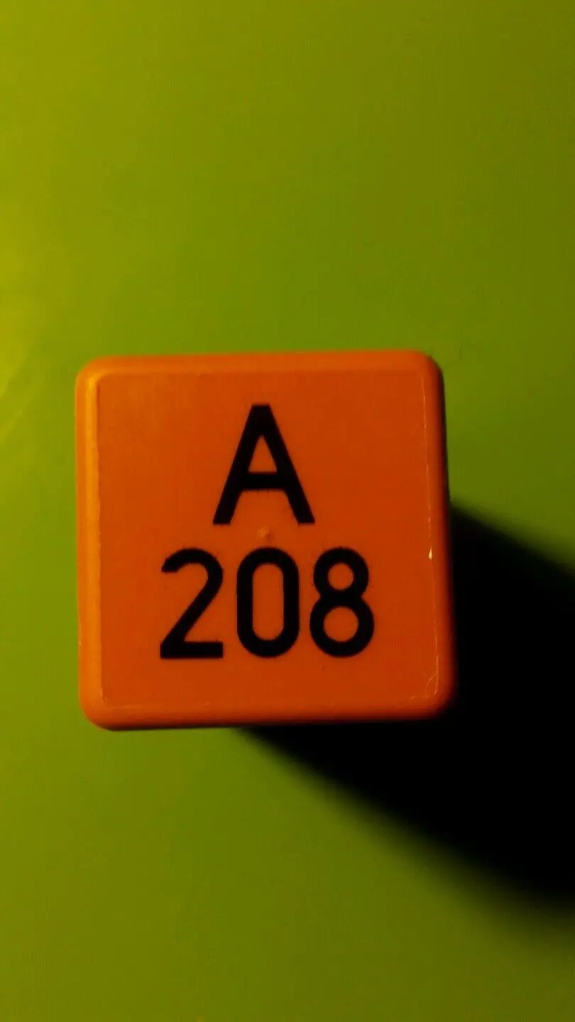 Volvo 9148300 Rear Defroster Relay Orange V70 S70 C70 OEM by Volvo
