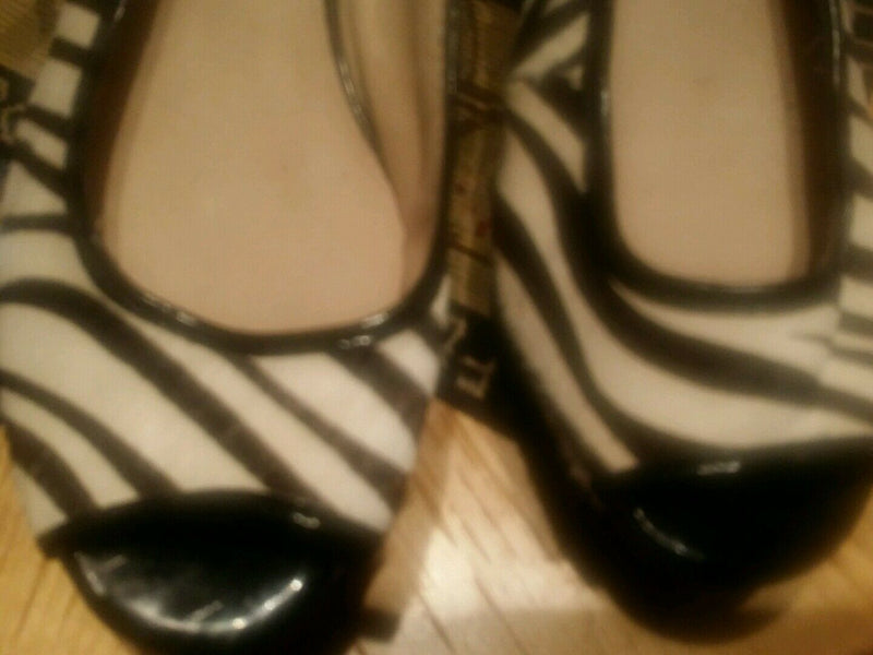 Michael Kors  Zebra  Open Toe Sling back Shoes Size  5