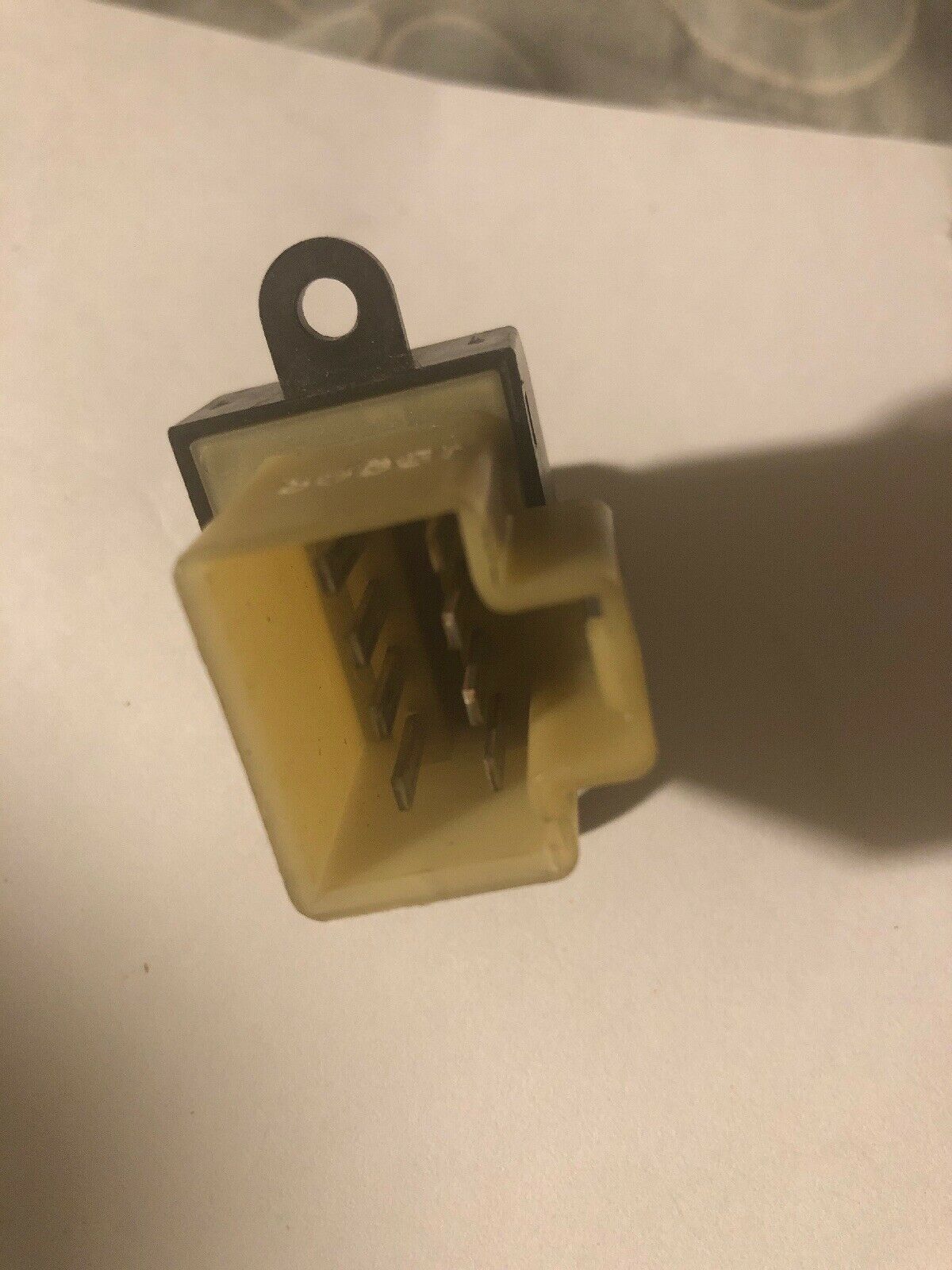 PASSENGER POWER WINDOW SWITCH 2001-2007 Town Country and Grand Caravan 2001-07