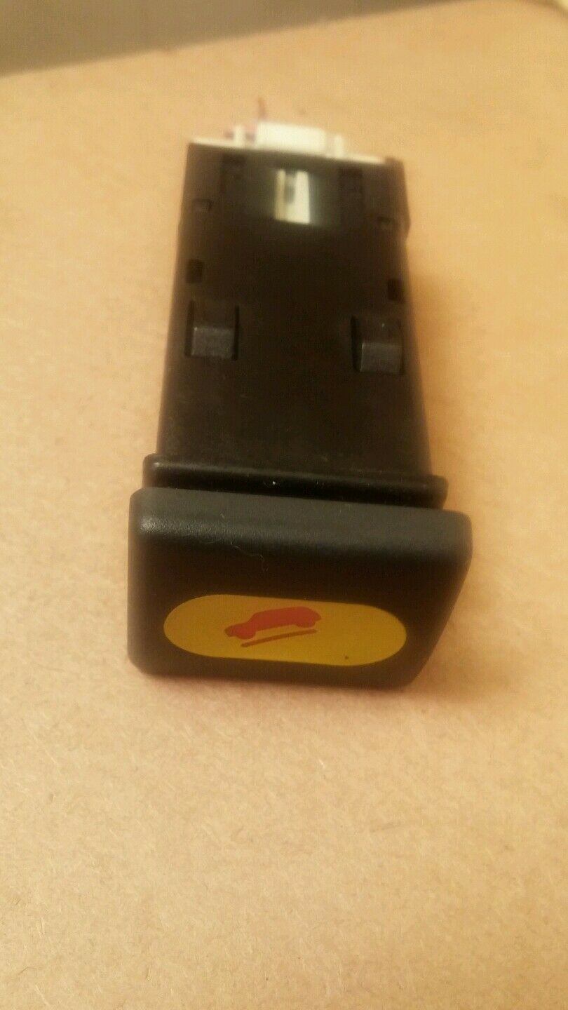 99-04 LAND ROVERDiscovery Series Hill Descent Throttle Control Switch  YUG102382