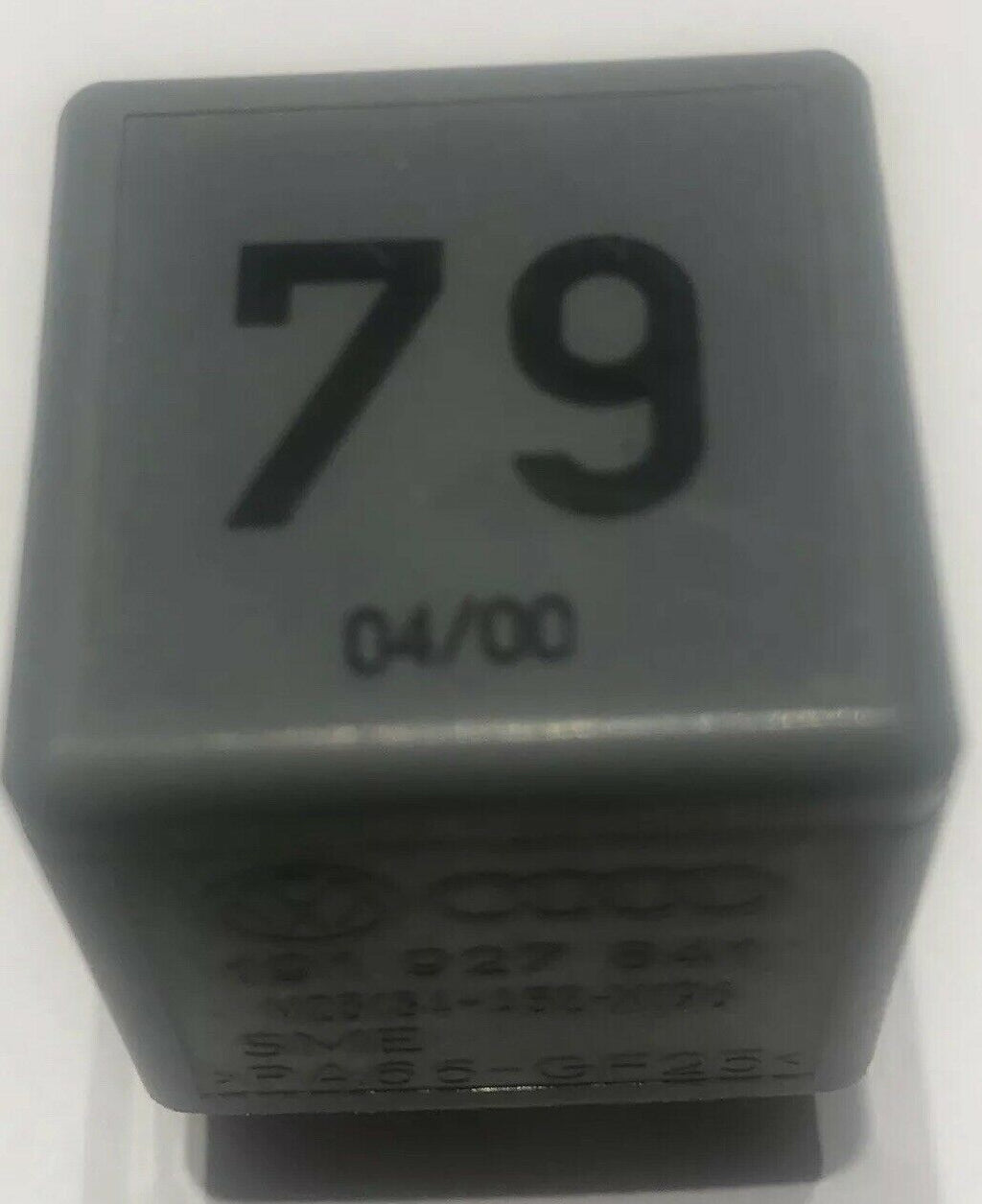 Relay 79 VW Audi Jetta Golf GTI Passat Eurovan Audi A4 A6 - 191 927 841