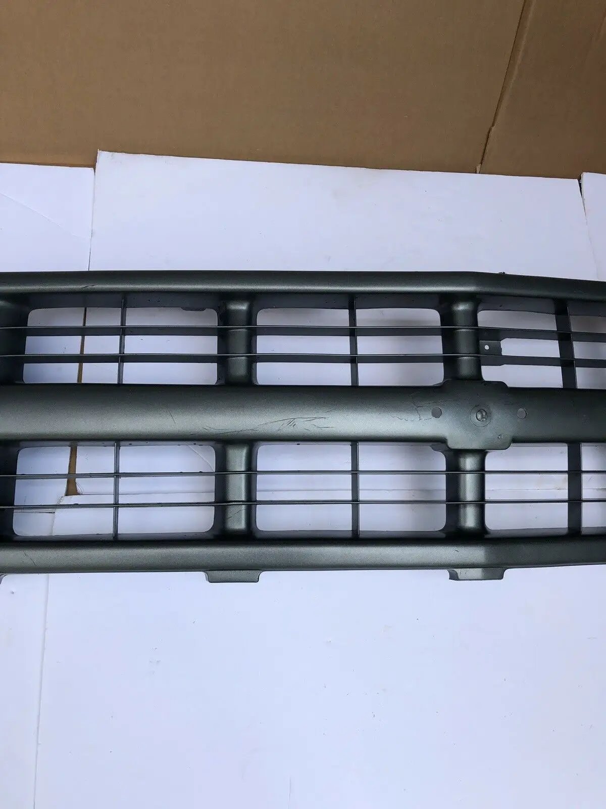 94-02 Chevy C/K Fullsize Pickup Truck Grill Grille Assembly GM1200358 15709236 by Unbranded