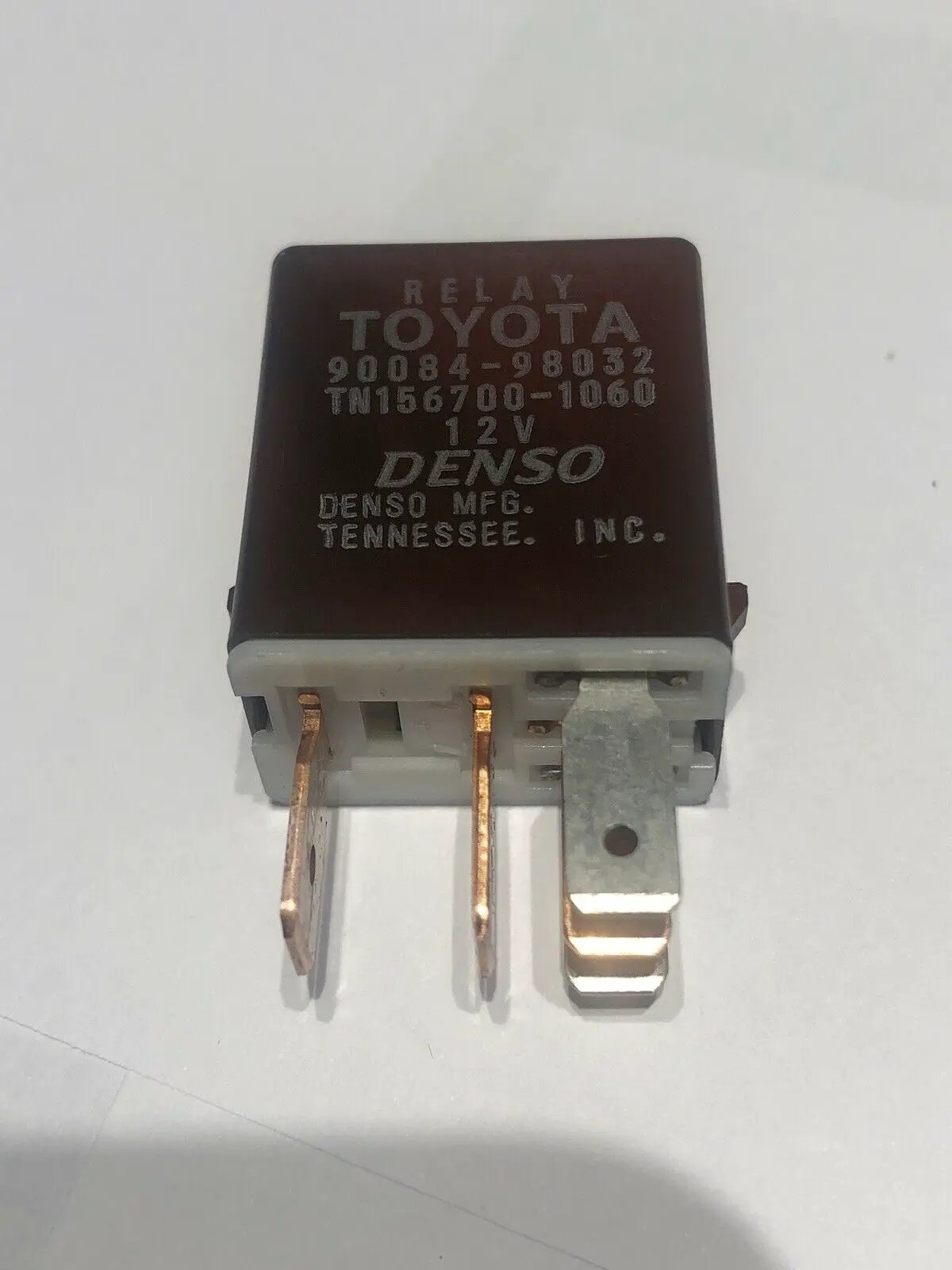 DENSO TOYOTA RELAY 90084-98032 by DENSO