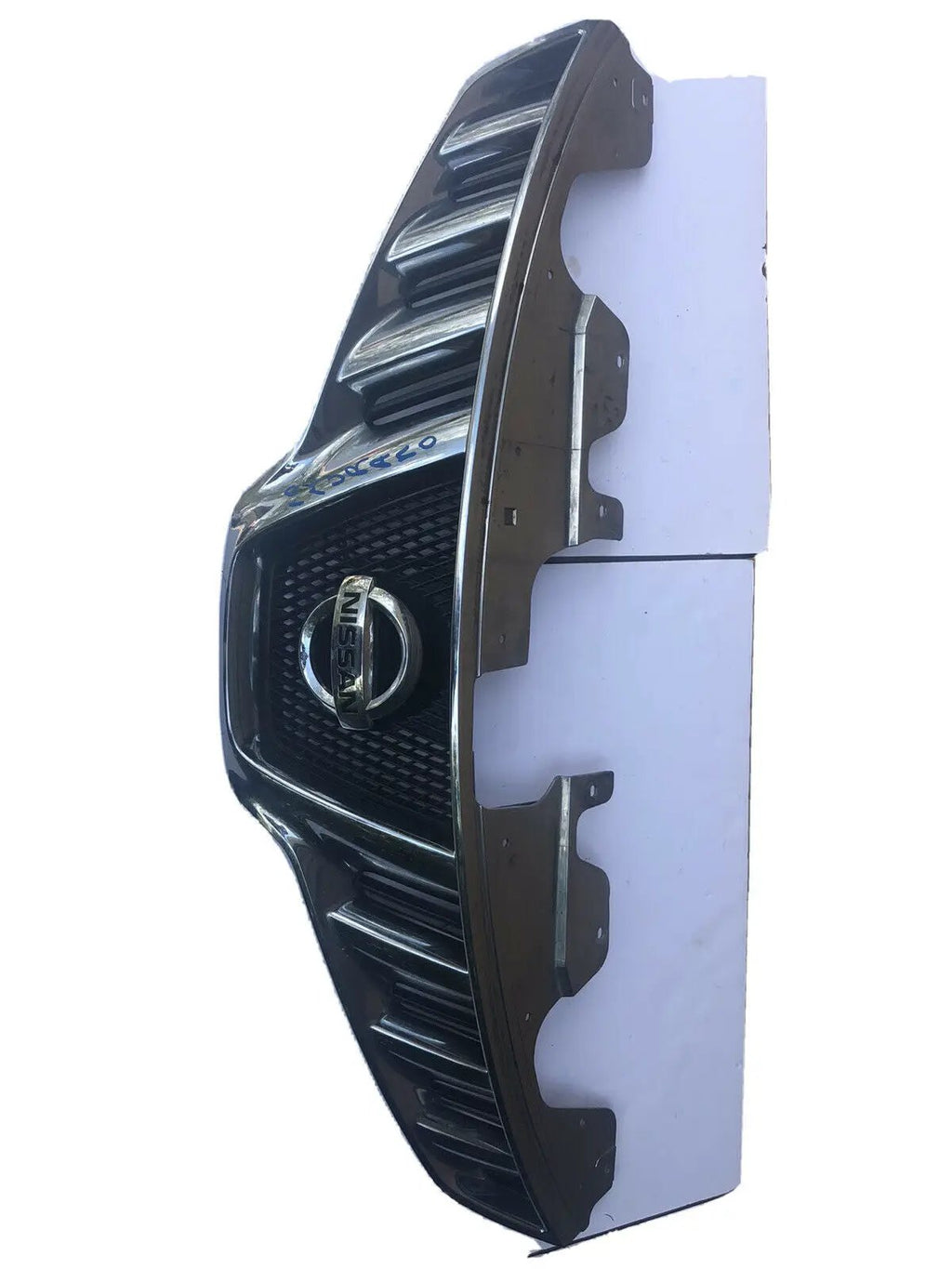 OWM Grille For 2009-2010 Nissan Murano Chrome Shell w/ Black Insert Plastic by Perfect Fit