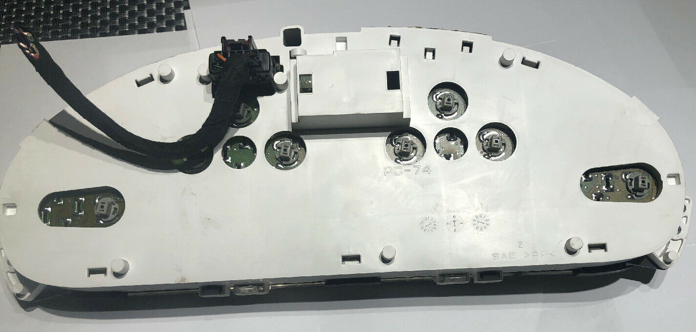 1998-04 Dodge Intrepid Instrument Cluster Speedometer Gauges Speedo