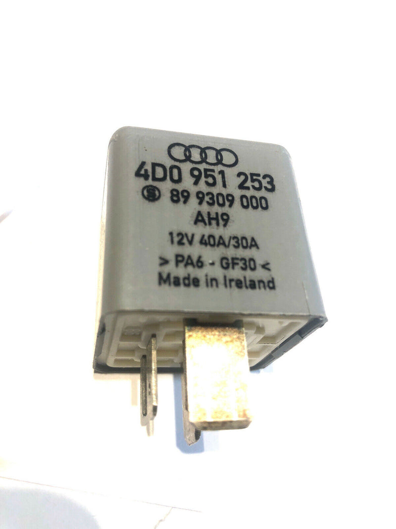 FUEL PUMP RELAY # 372 - AUDI 100 90 A4 A6 A8 VW PASSAT - 4D0951253