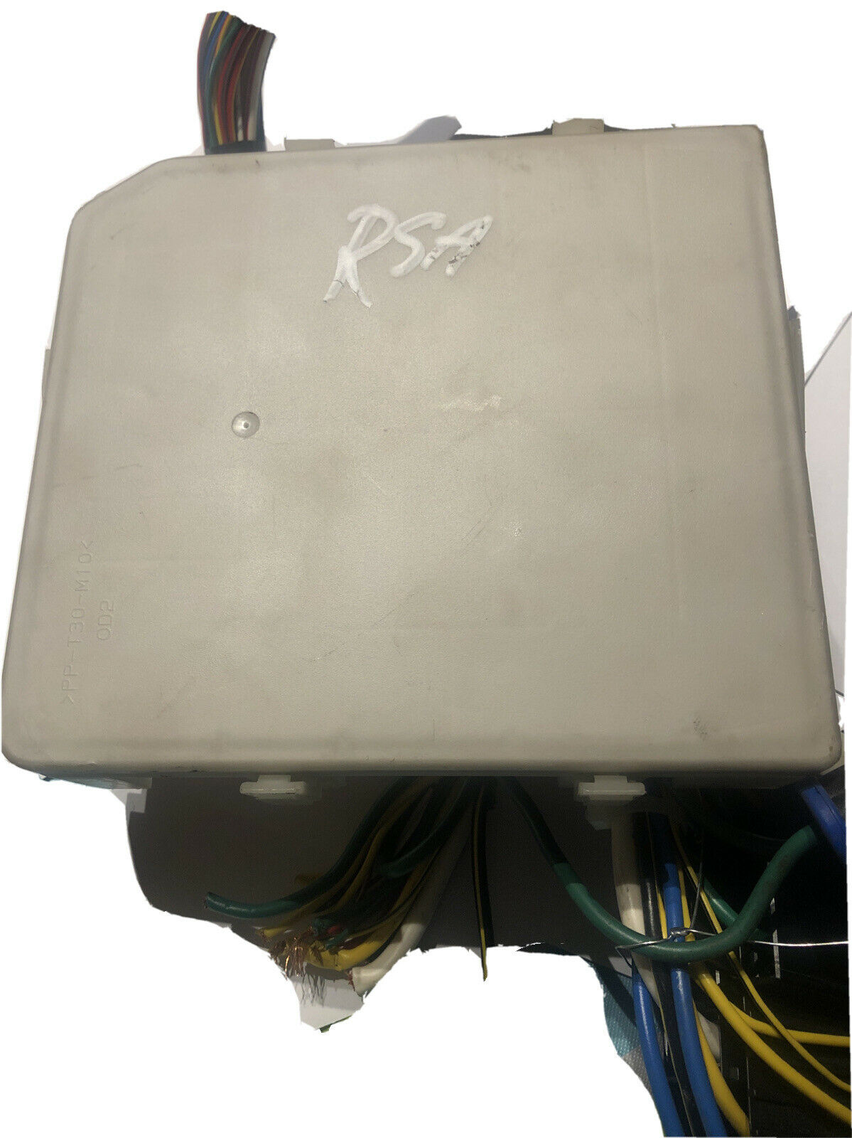04-06 Titan Engine Fuse Box