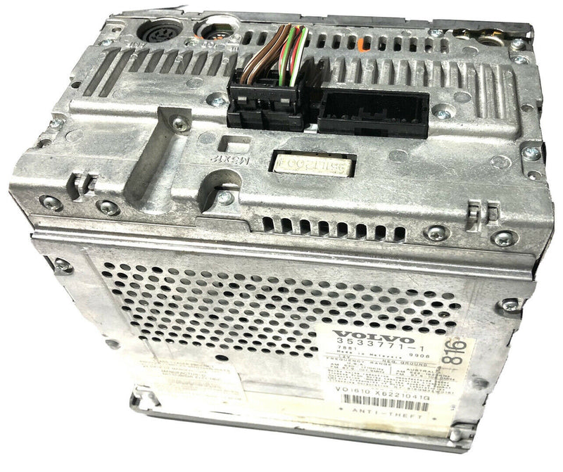 QA20267 1998-2000 VOLVO S70 AM FM RADIO CD CASSETTE STEREO PLAYER 3533771  OEM