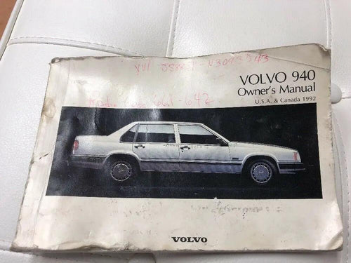 1992 Volvo 940 Owner's Manual U.s.a & Canada by DALEY1DEALS,LLC.