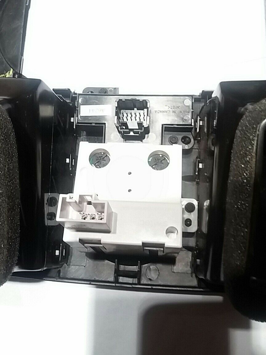 06-08 DODGE CHARGER AC CONTROL CLIMATE HEATER TEMPERATURE & BEZEL  55111870AI
