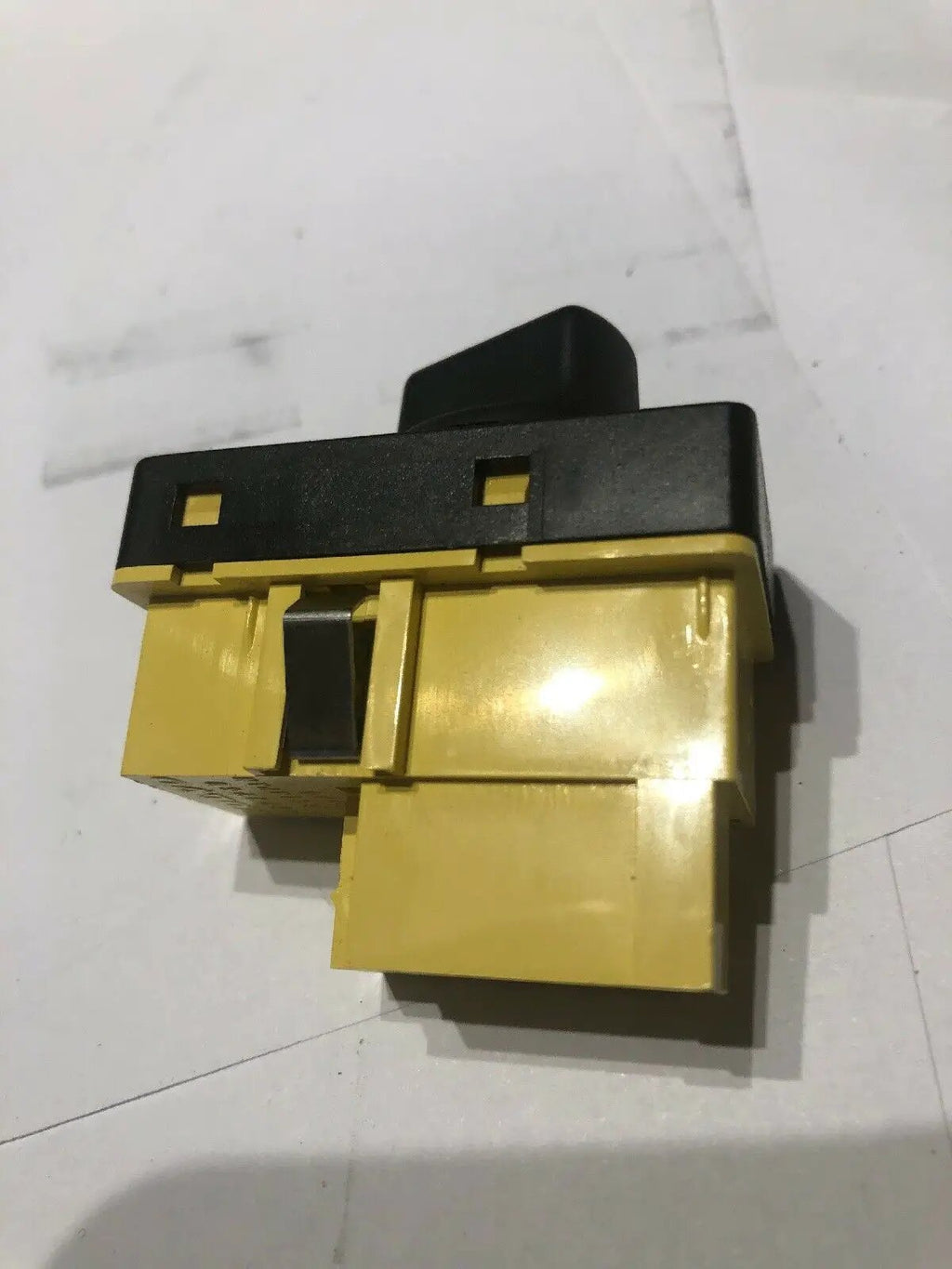 Volvo 850 VDO Computer Control Switch Info Trip Reset Button 9128543 OEM by Volvo