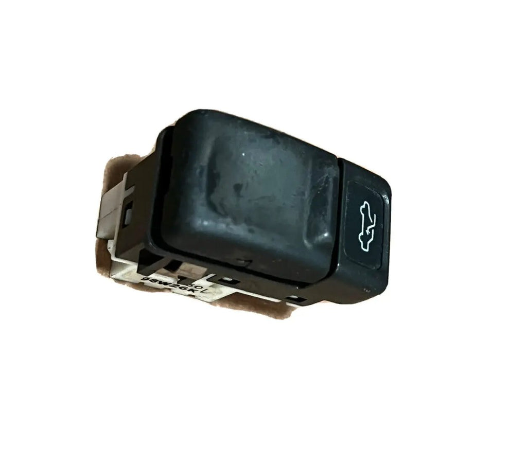Volvo Sunroof Sun Roof Window Control Switch Button 9162950 C70 S70 V70 XC70 OEM by Volvo