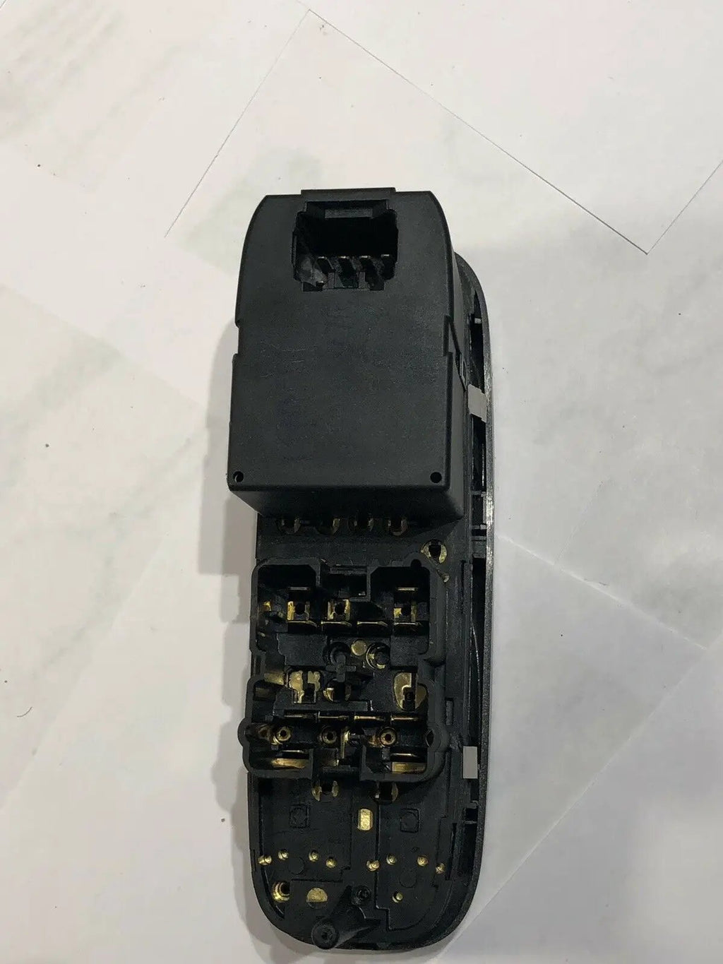 98 - 00 VOLVO C70 V70 S70 DRIVER LEFT SIDE MASTER POWER WINDOW SWITCH 1999 1998 by Volvo