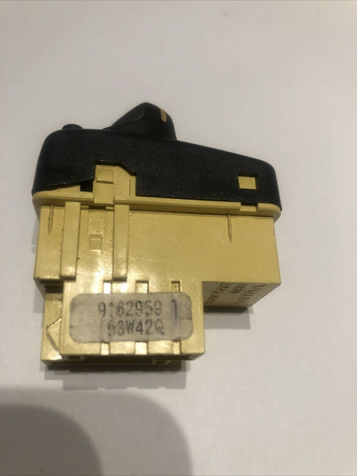 00 VOLVO XC70 INFORMATION SWITCH 9162959 OEM