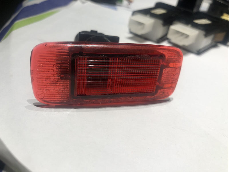 OEM VOLVO C70 S70 V70 Red Door Warning Light 9178328  9151343 1998 1999 2000