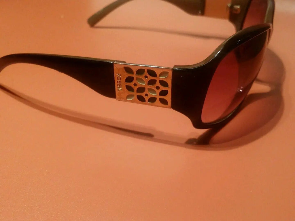 fossil large vanity brown sunglasses by Fossil