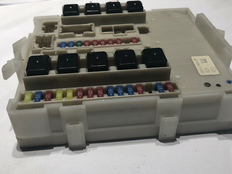 04-05 Nissan Armada Titan OEM IPDM Fuse Box