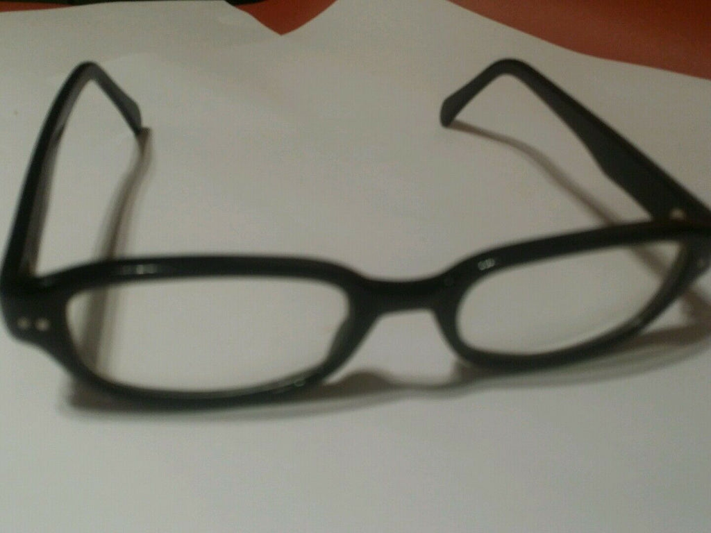 Black oval eyeglass frames