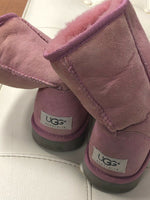 Girls Ugg Boots Size 4 Light Pink Preowned