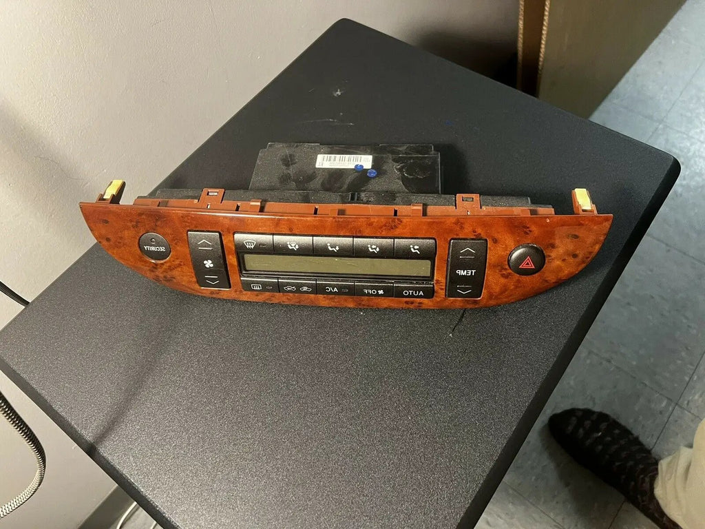 Toyota Camry digital CLIMATE CONTROL auto temp AC HEAT woodgrain trim 02-06 OEM by Toyota