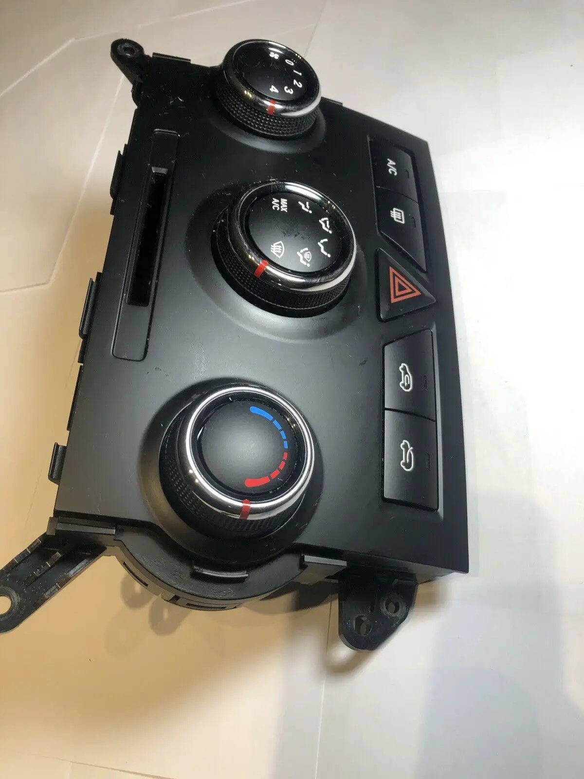 2011 KIA SORENTO A/C HEATER TEMPERATURE CLIMATE CONTROL P/N 97250-1U250 by KIA