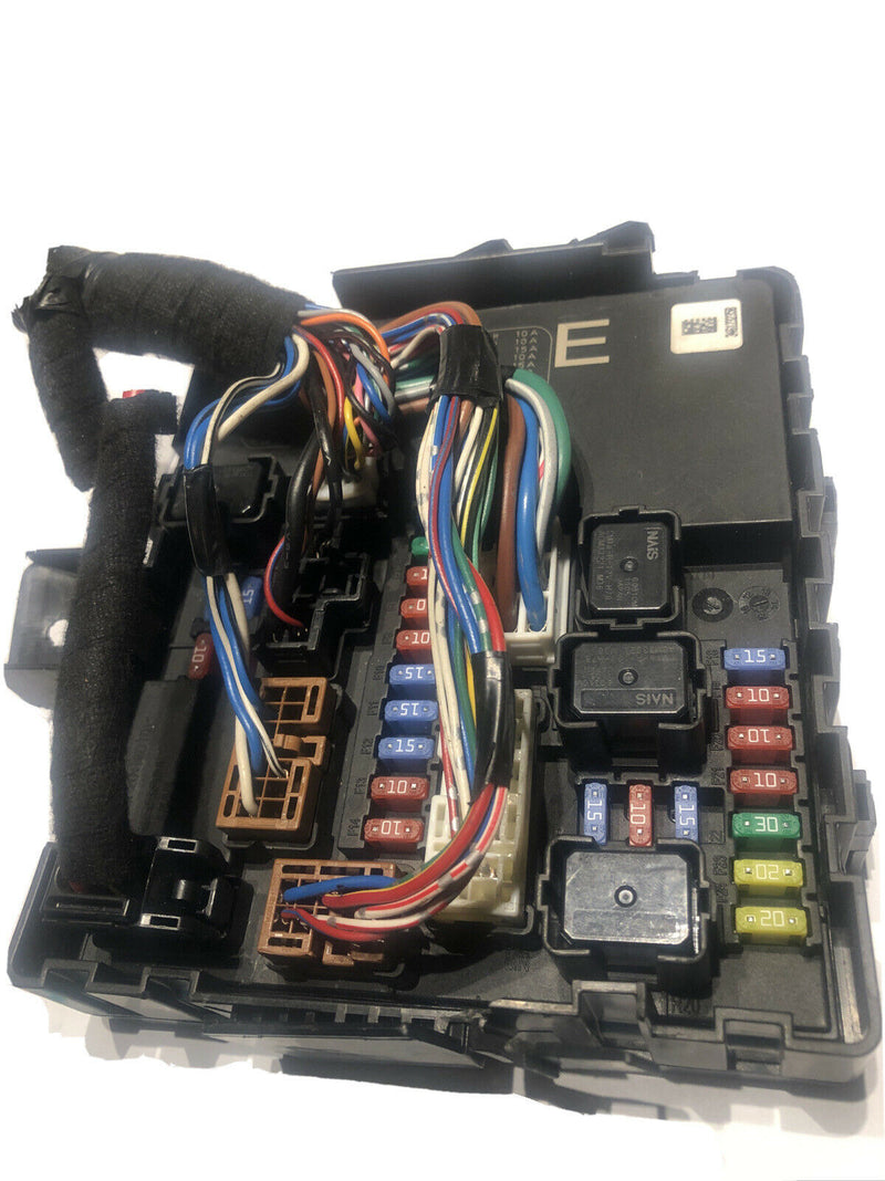 2008 NISSAN Armani  IPDM FUSE RELAY BOX MODULE 284B7-3RA1B OEM