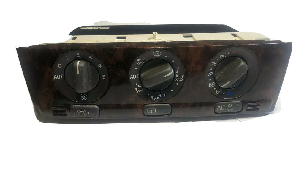 889558 | VOLVO OEM A/C TEMP CLIMATE CONTROL PANEL UNIT SWITCH BUTTONS by OEM