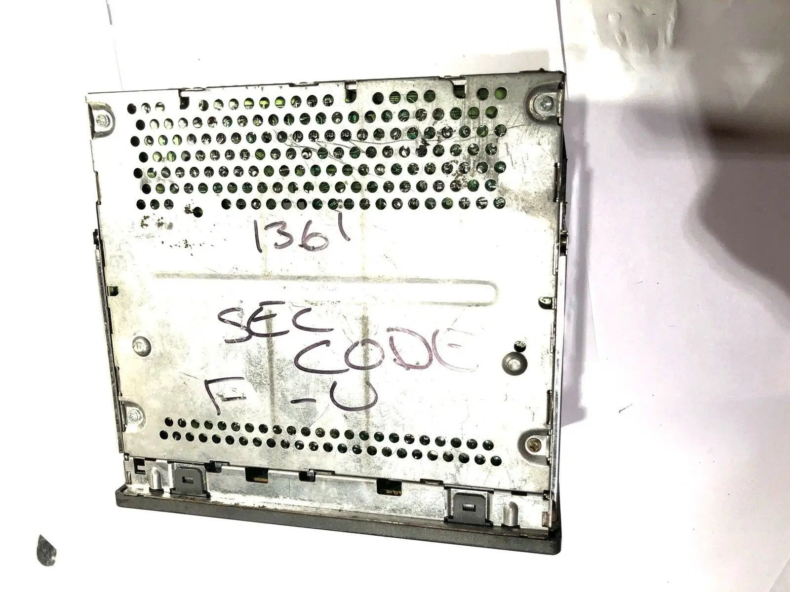 Volvo 90 70 40 Series 1997-2004 Radio AM FM CD Cassette PN 3533771-1 Face SC-816 by Volvo