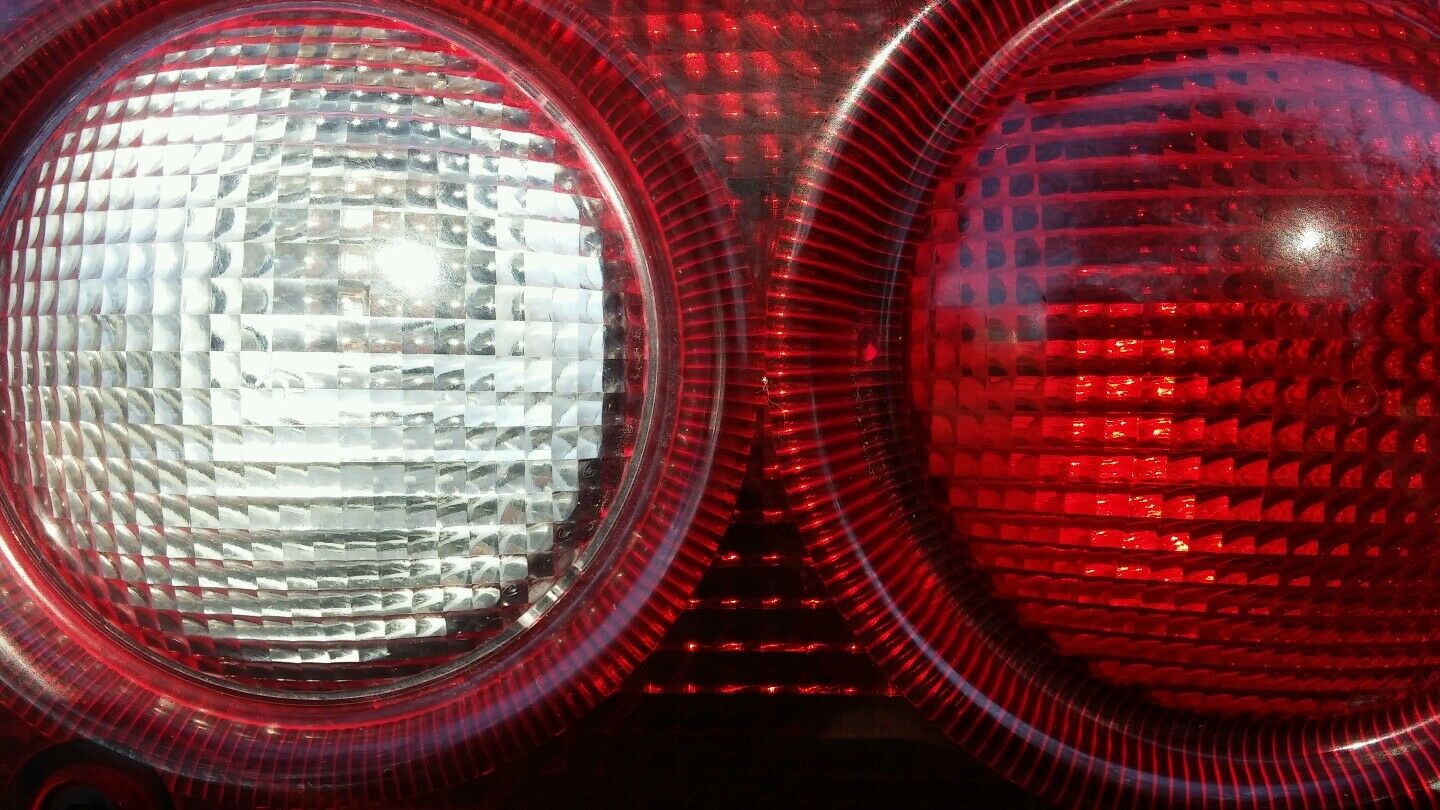 03 LAND ROVER FREELANDER Right Tail Light OEM PSSSENGER side 22960104 XFP000 10