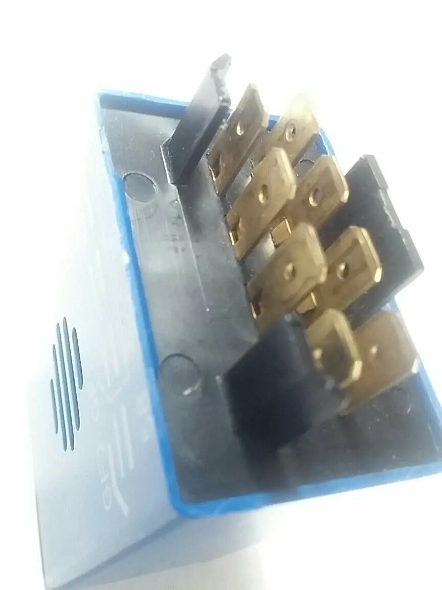 VOLVO 740 760 940 960 Seat Belt Reminder Chime Relay 5SA 004396-00 1362268 Hella by Volvo